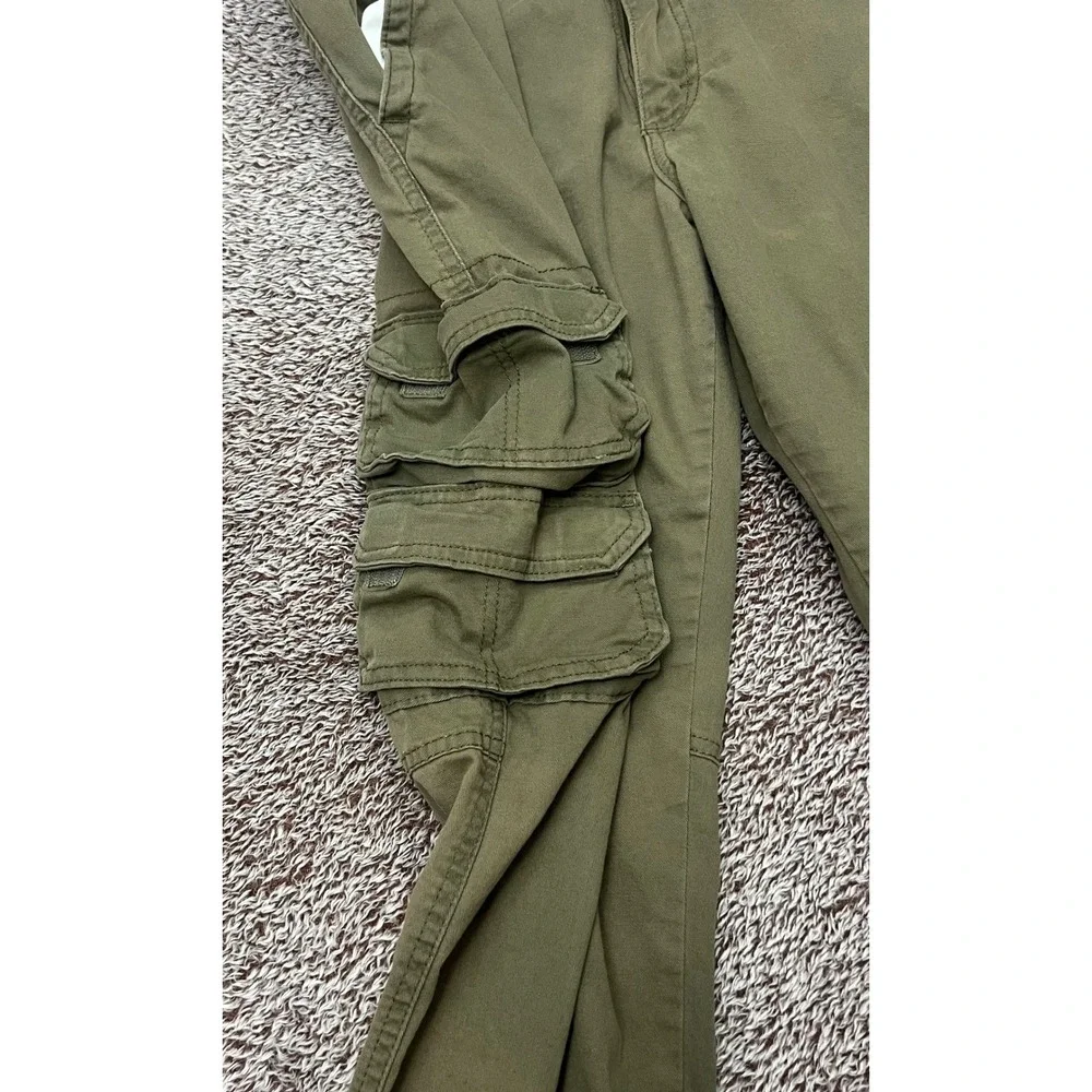 Wrangler Men's 33x30 Olive Green Cargo Work Pants Regular Taper Utility Stretch